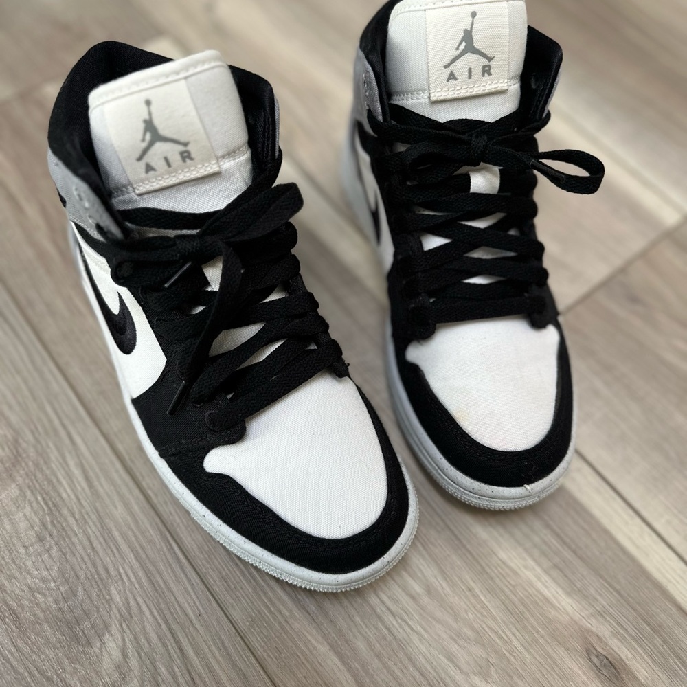 JRDN High-Top Sneakers